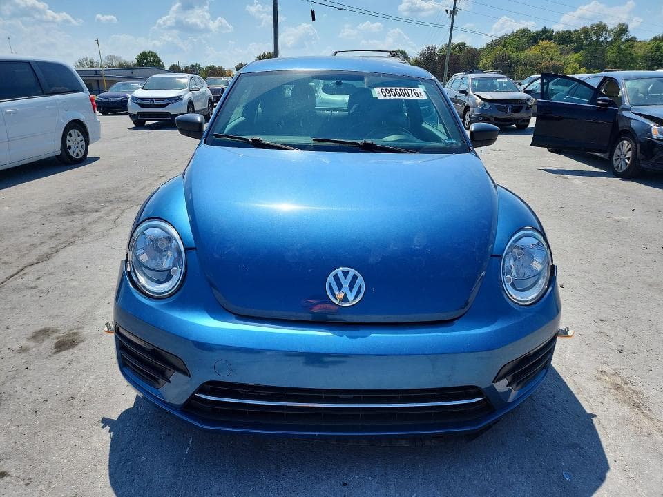 2018 VOLKSWAGEN BEETLE S 5