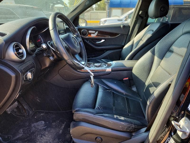 2017 MERCEDES-BENZ GLC 300 4MATIC 7