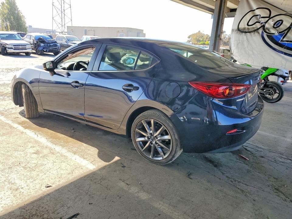 2018 MAZDA 3 TOURING 2