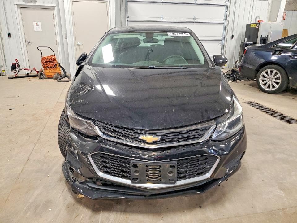 2017 CHEVROLET CRUZE LT 5