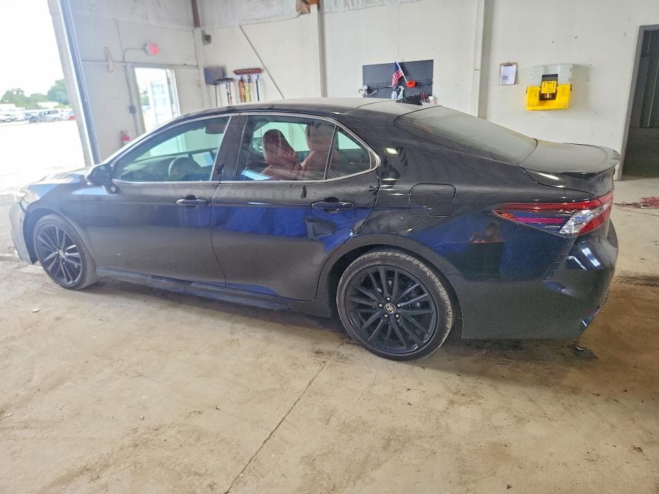 2023 TOYOTA CAMRY XSE 2