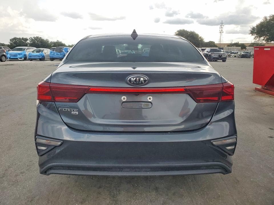 2020 KIA FORTE FE 6