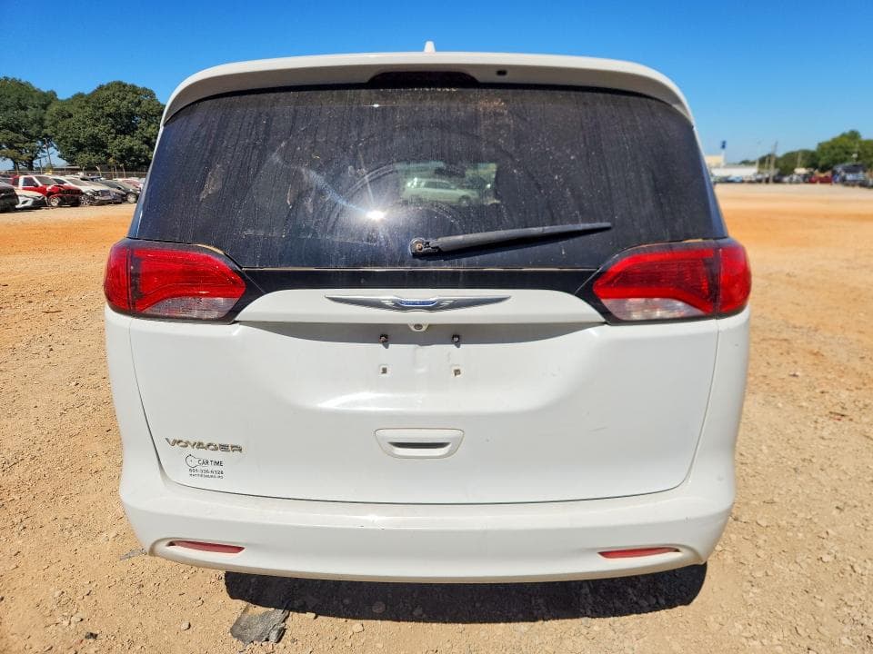2020 CHRYSLER VOYAGER LXI 6