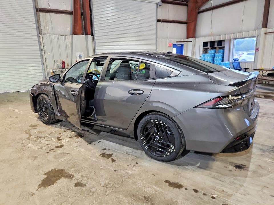2026 NISSAN SENTRA SR 2