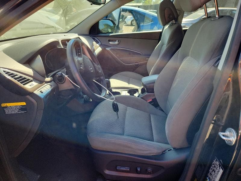 2017 HYUNDAI SANTA FE SE 7
