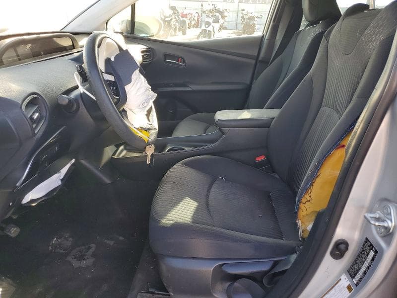 2017 TOYOTA PRIUS TWO 7