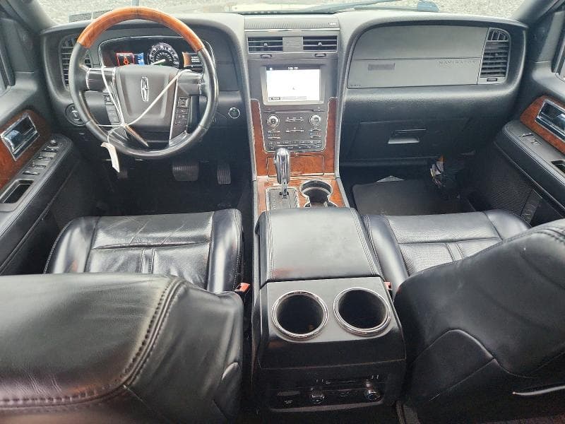 2017 LINCOLN NAVIGATOR SELECT 8