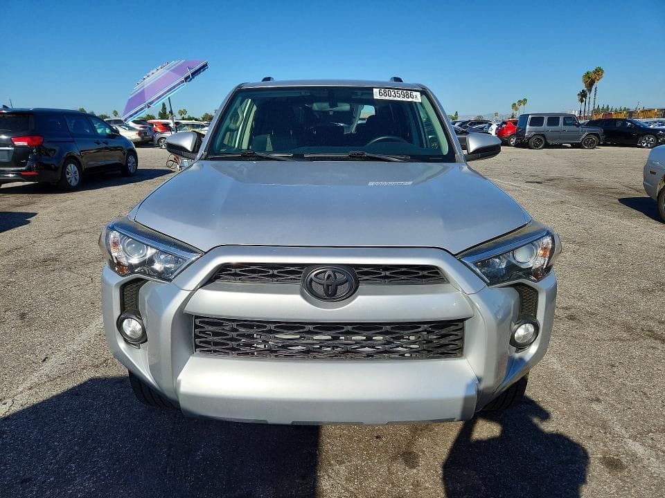 2019 TOYOTA 4RUNNER SR5 5