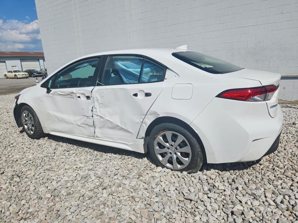 2025 TOYOTA COROLLA LE 2