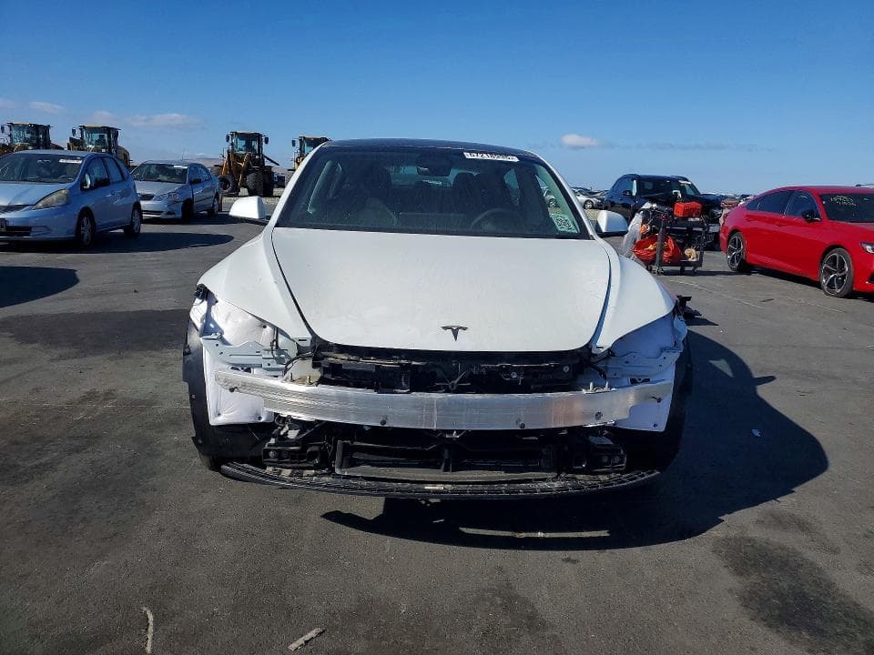 2026 TESLA MODEL 3 5
