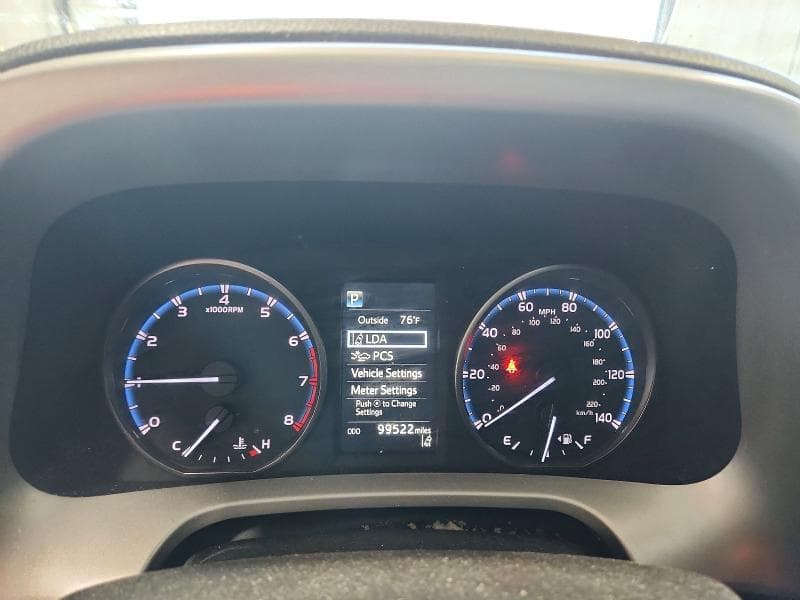 2017 TOYOTA RAV4 LE 9