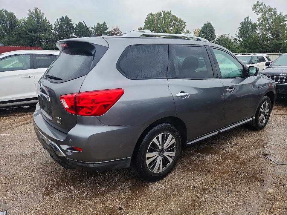 2017 NISSAN PATHFINDER S 3