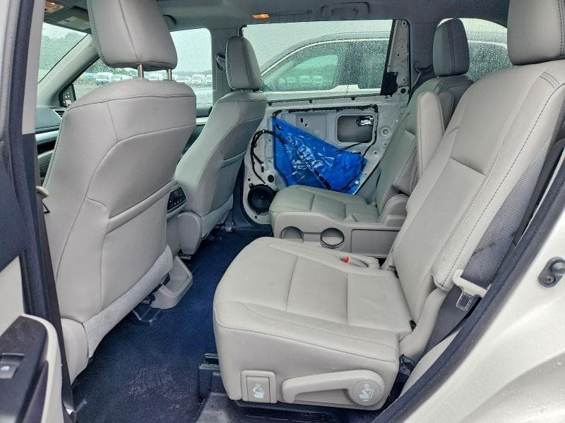2017 TOYOTA HIGHLANDER XLE 11
