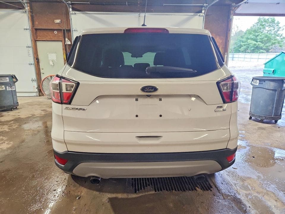 2017 FORD ESCAPE SE 6