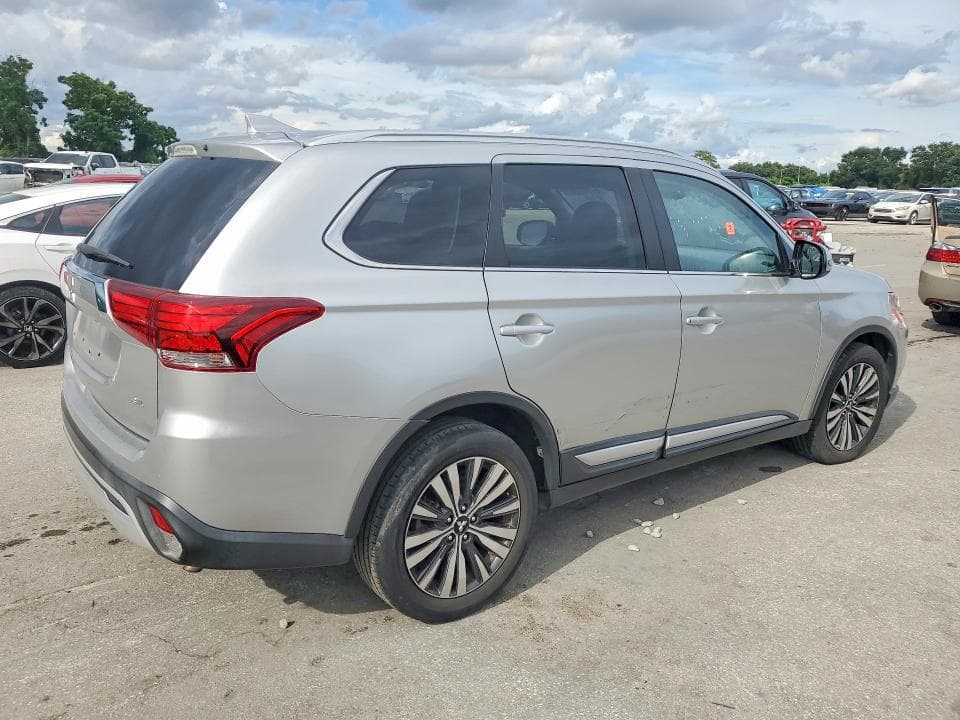 2020 MITSUBISHI OUTLANDER SE 3