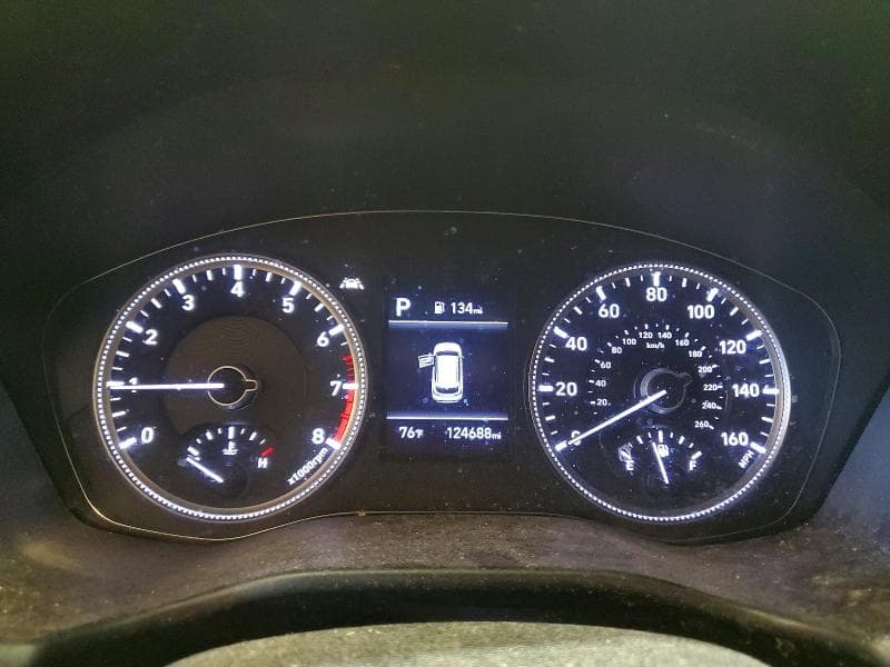 2019 HYUNDAI SANTA FE SE 9