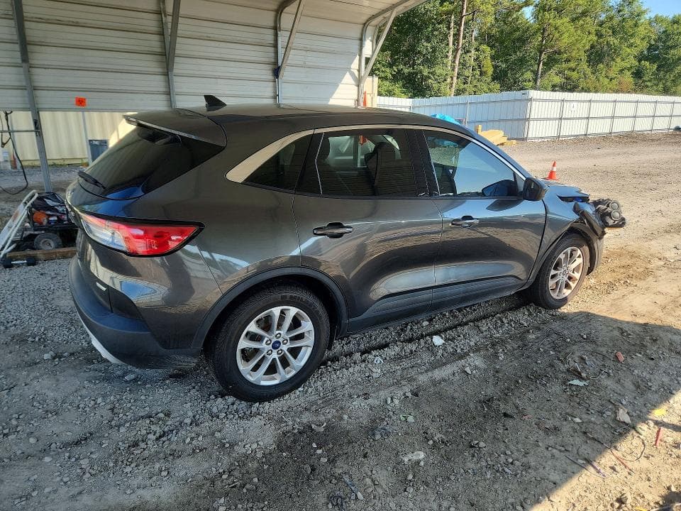 2020 FORD ESCAPE SE 3