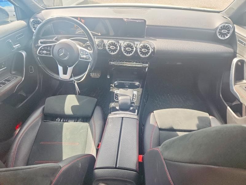 2019 MERCEDES-BENZ A 220 4MATIC 8