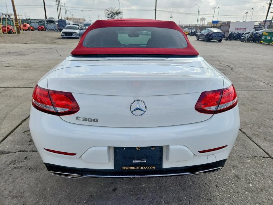 2018 MERCEDES-BENZ C 300 6