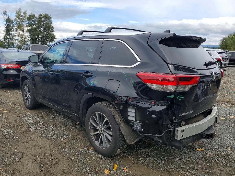 2018 TOYOTA HIGHLANDER XLE 2