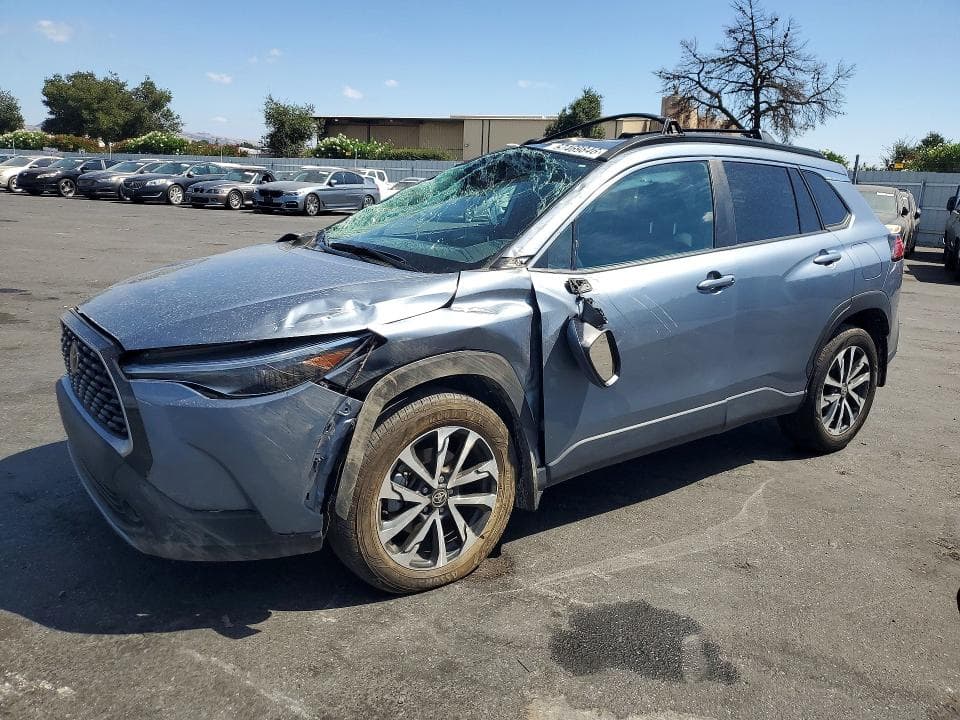 2024 TOYOTA COROLLA CROSS XLE