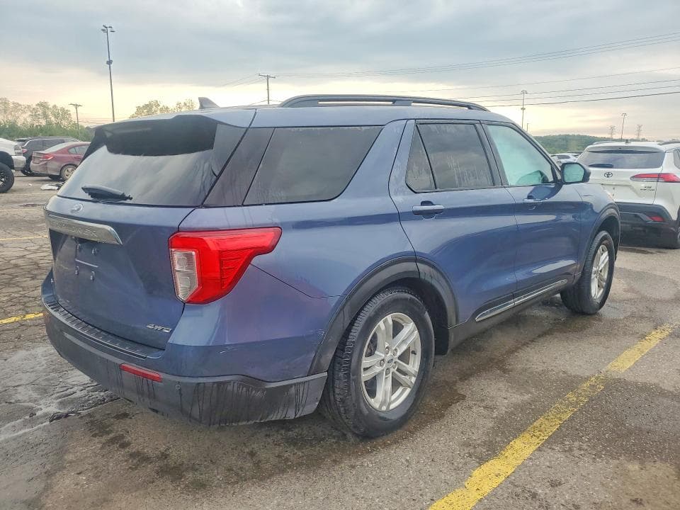 2021 FORD EXPLORER XLT 3