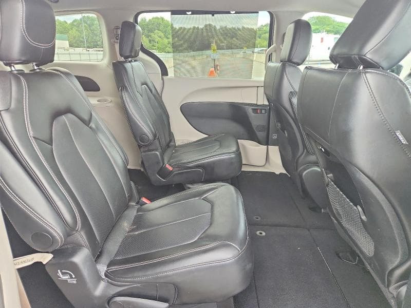 2024 CHRYSLER PACIFICA TOURING L 11