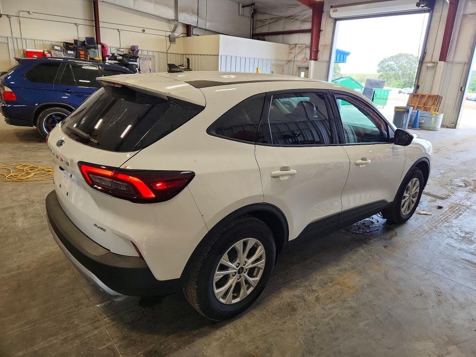2025 FORD ESCAPE ACTIVE 3