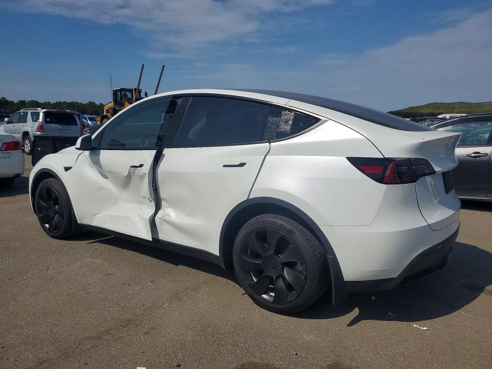 2023 TESLA MODEL Y 2