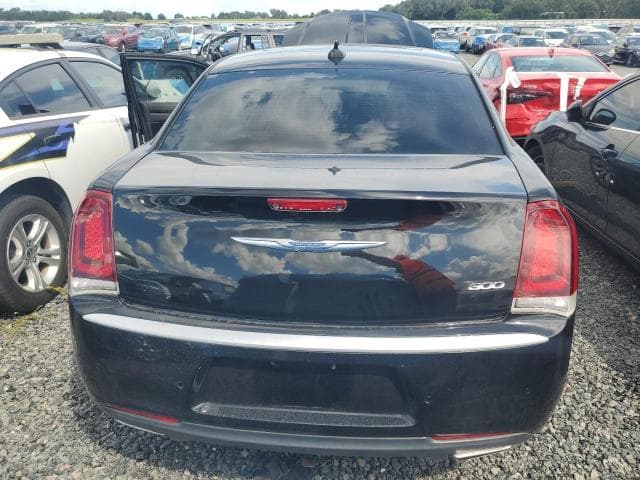 2018 CHRYSLER 300 LIMITED 6
