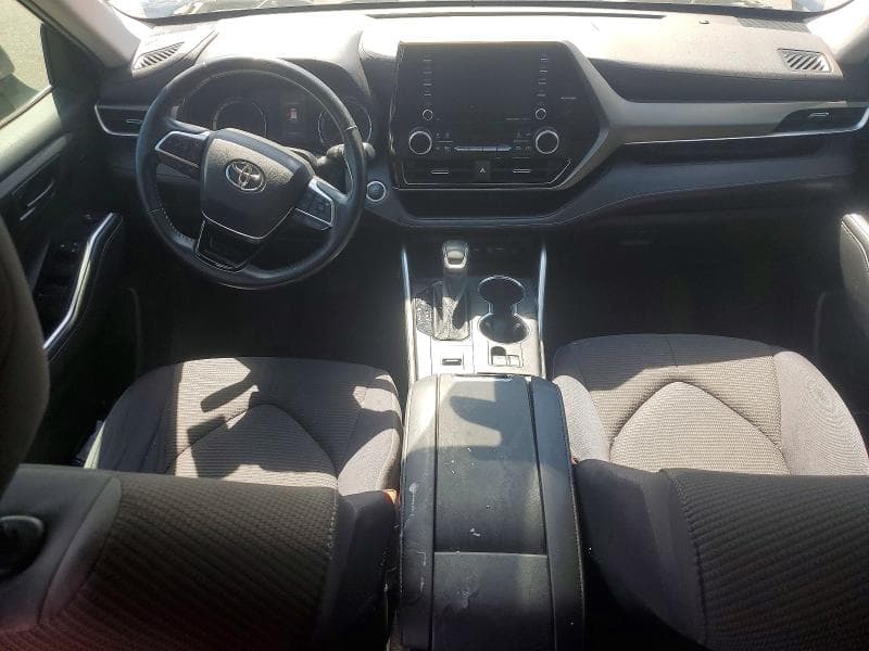 2021 TOYOTA HIGHLANDER 8