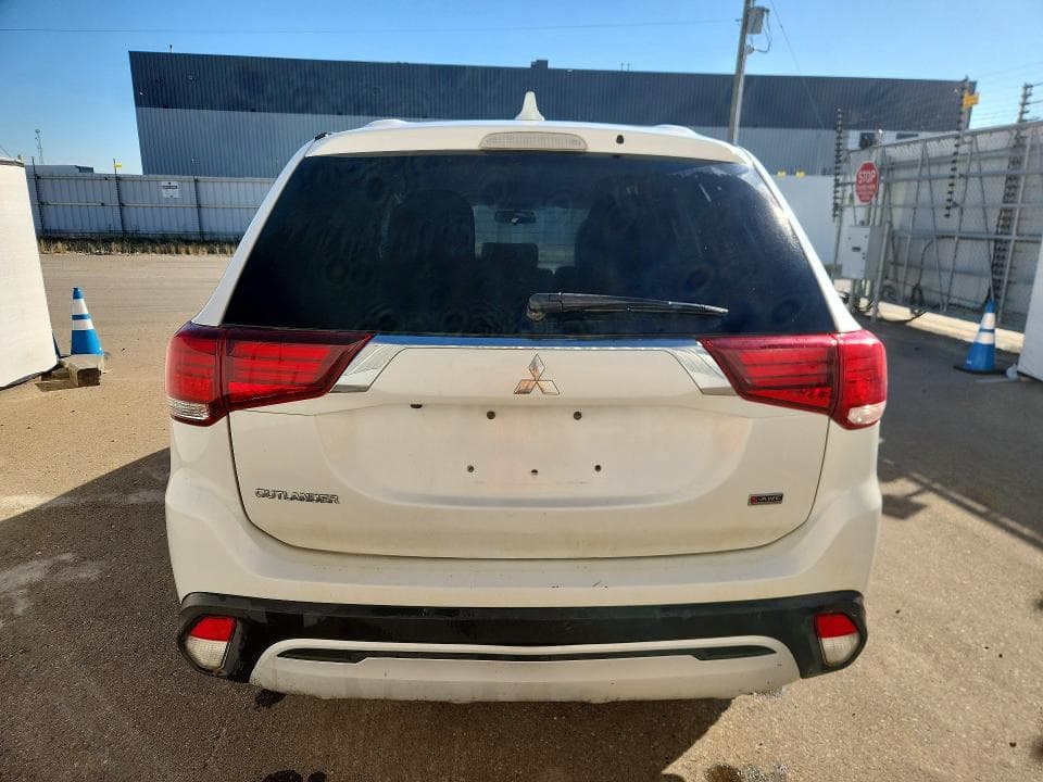 2020 MITSUBISHI OUTLANDER ES 6