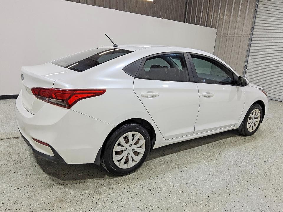 2019 HYUNDAI ACCENT SE 3