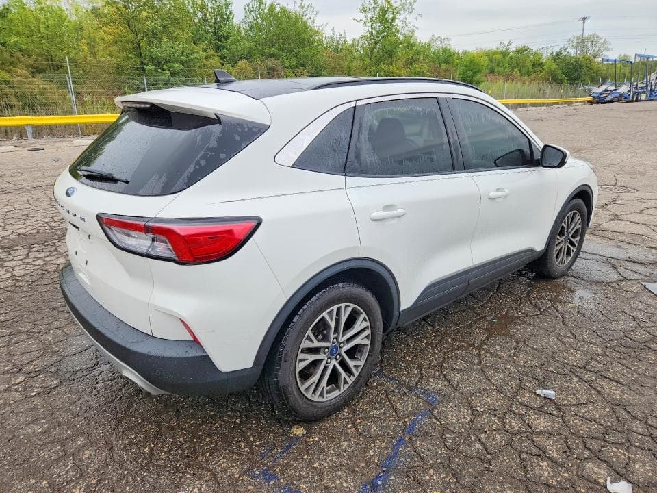2021 FORD ESCAPE SEL 3