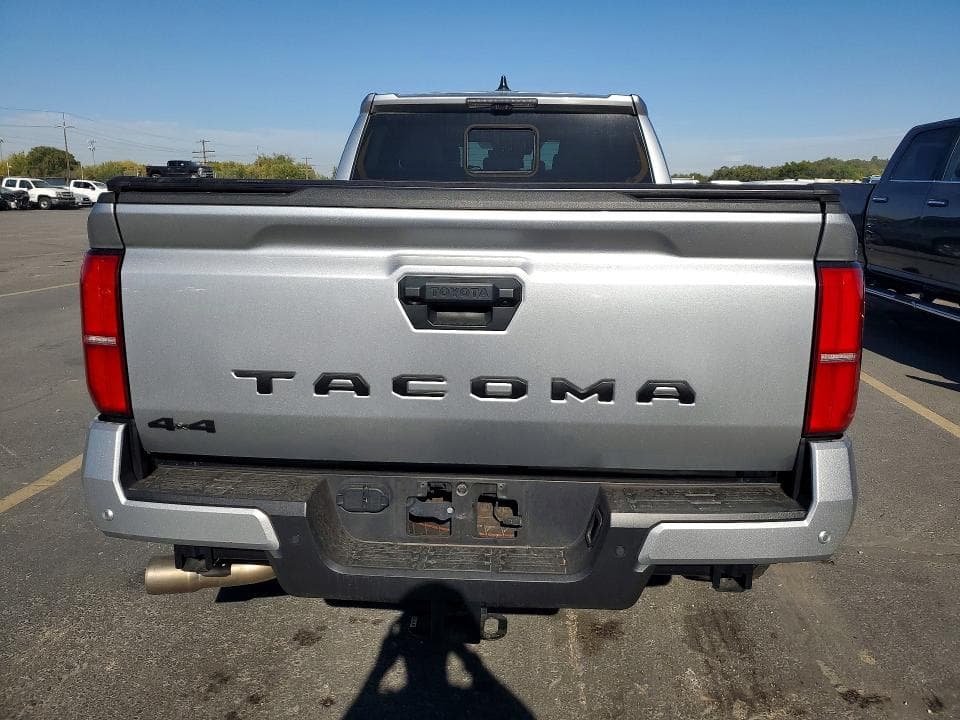 2024 TOYOTA TACOMA 6