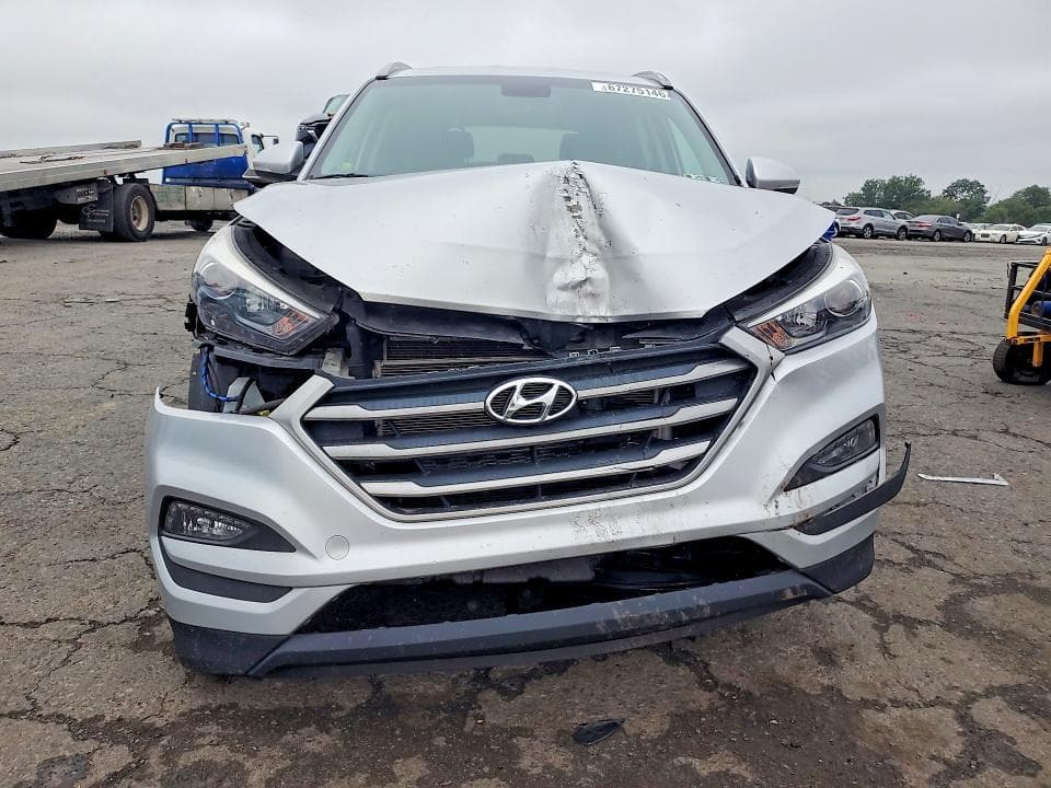 2017 HYUNDAI TUCSON SE PLUS 5
