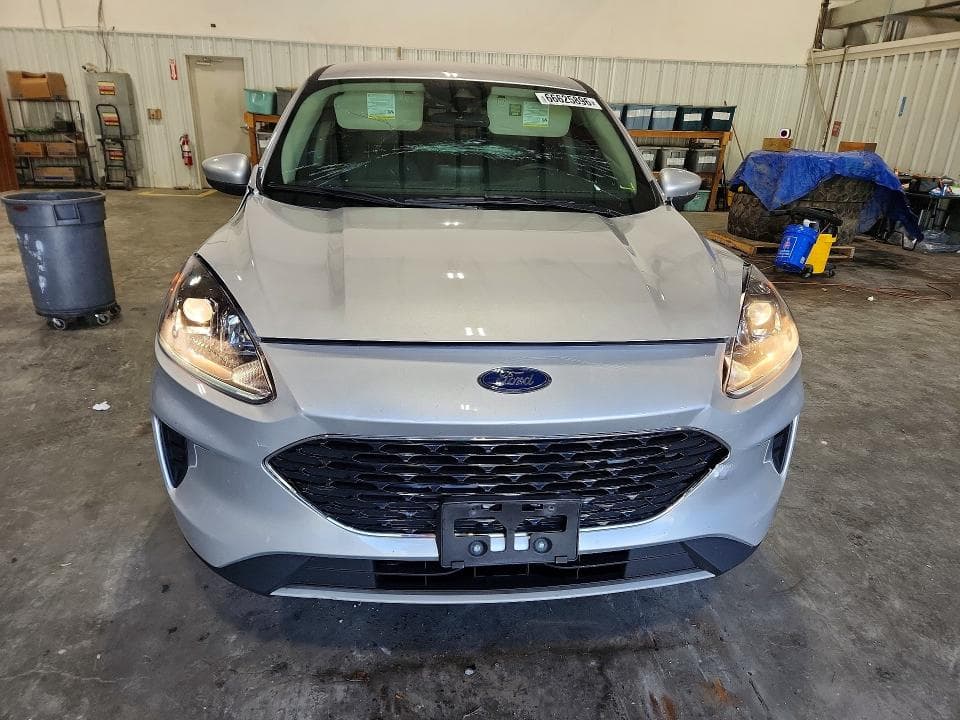 2020 FORD ESCAPE SE 5