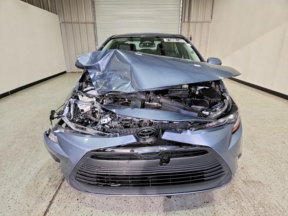 2025 TOYOTA COROLLA LE 5