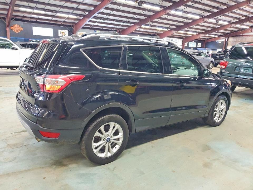 2017 FORD ESCAPE SE 3