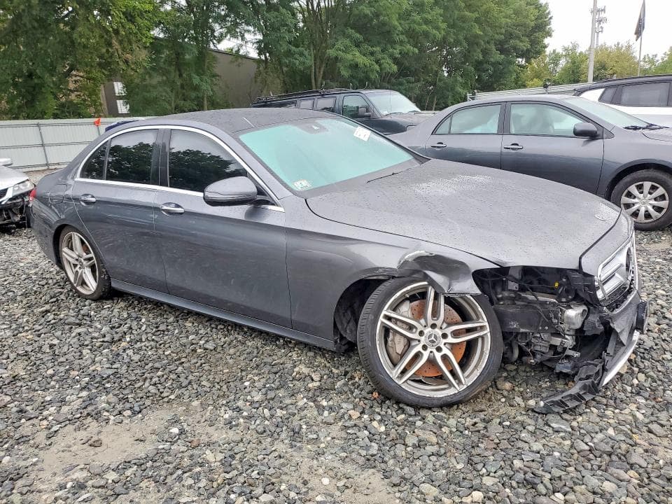 2018 MERCEDES-BENZ E 300 4MATIC 4