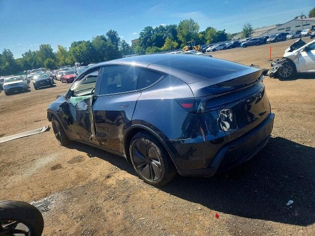 2026 TESLA MODEL Y 2