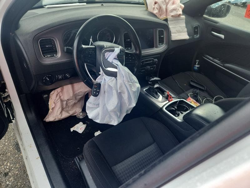 2023 DODGE CHARGER SXT 8