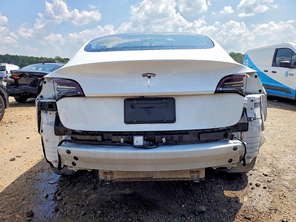 2022 TESLA MODEL 3 6