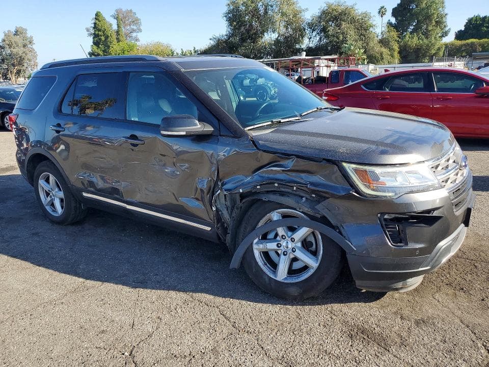 2018 FORD EXPLORER XLT 4
