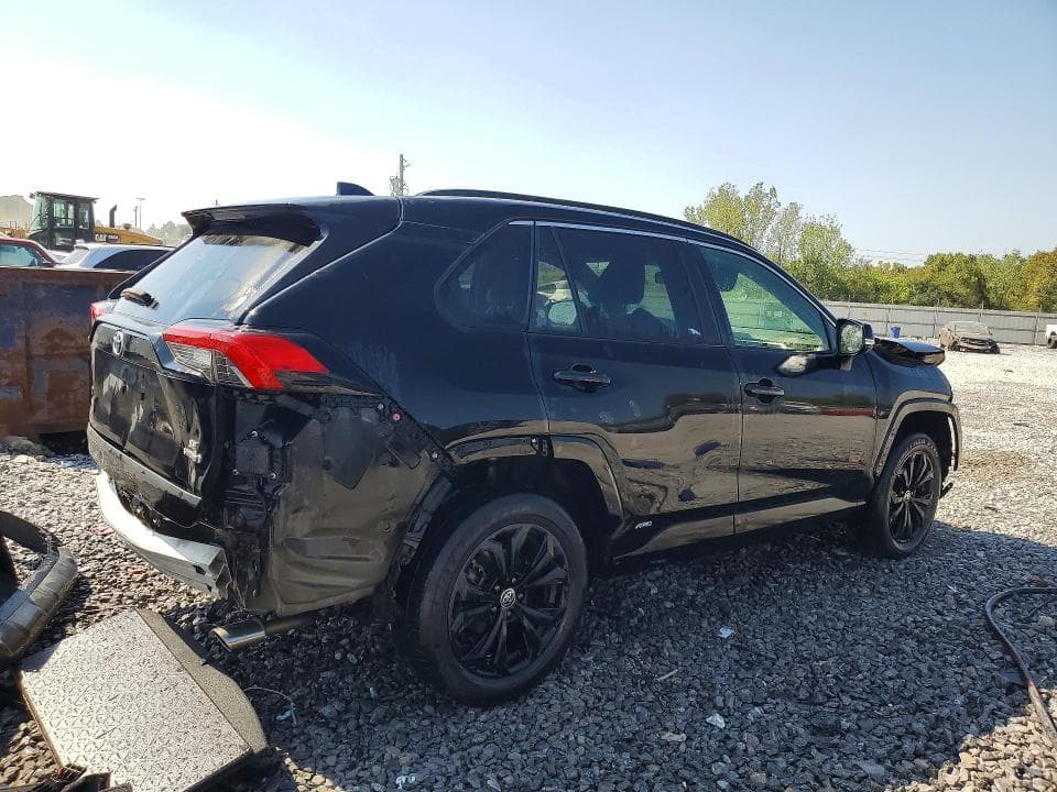 2022 TOYOTA RAV4 SE 3