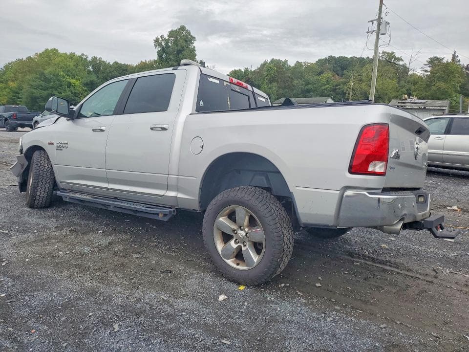 2019 RAM 1500 CLASSIC SLT 2