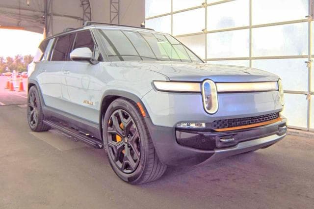 2023 RIVIAN R1S ADVENTURE