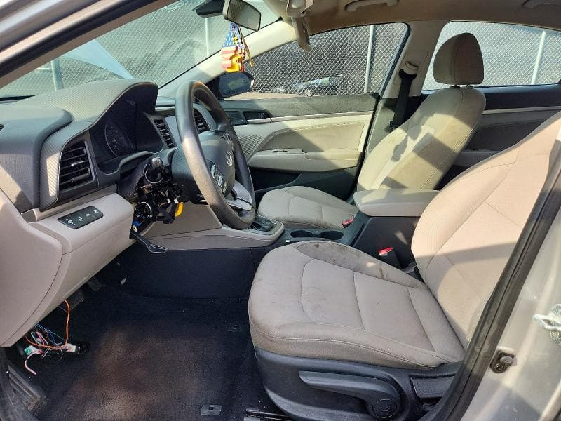 2020 HYUNDAI ELANTRA SEL 7