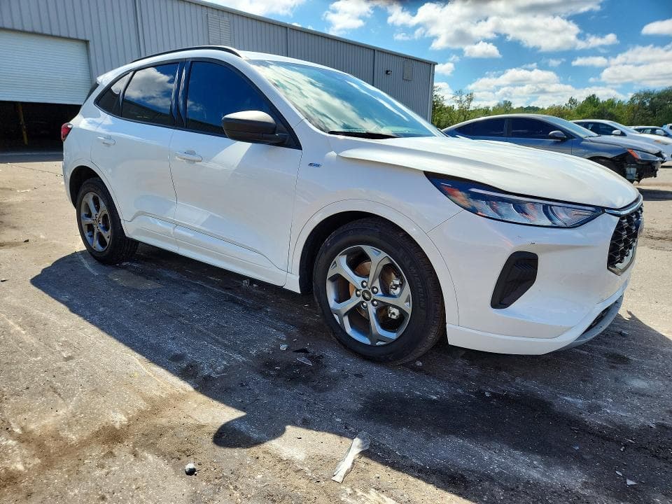 2024 FORD ESCAPE ST LINE 4