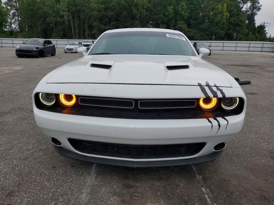 2020 DODGE CHALLENGER SXT 5